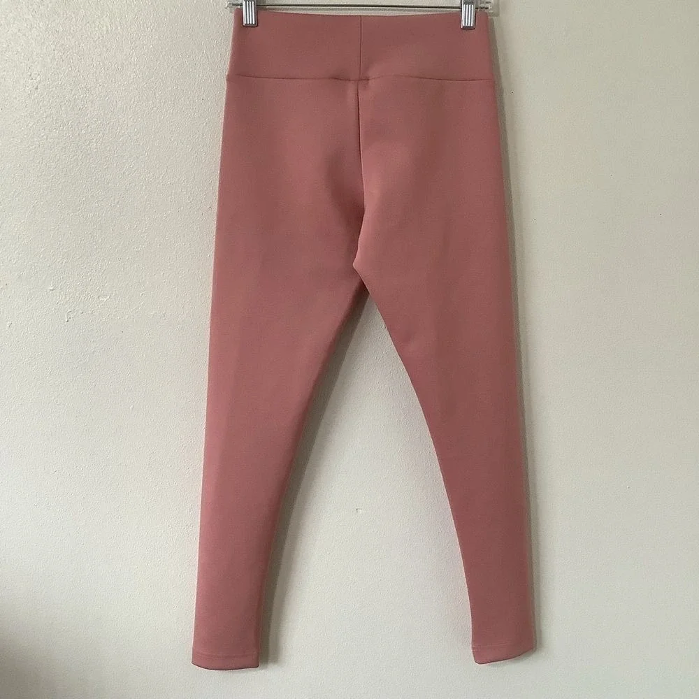 Reebok‎ Classic Sandy Rose Dynamic Leggings Small Athletic Athleisure Monogram